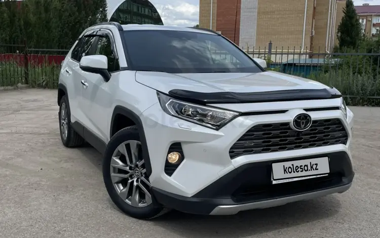 Toyota RAV4 2020 годаүшін13 900 000 тг. в Актобе