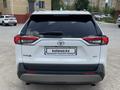 Toyota RAV4 2020 годаүшін13 900 000 тг. в Актобе – фото 6