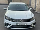 Volkswagen Passat 2016 года за 8 900 000 тг. в Караганда – фото 2