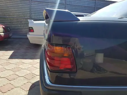 Тюнинг спойлер для Mercedes Benz w124 за 40 000 тг. в Караганда – фото 26