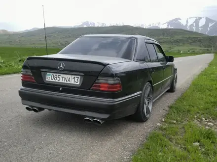 Тюнинг спойлер для Mercedes Benz w124 за 40 000 тг. в Караганда – фото 34