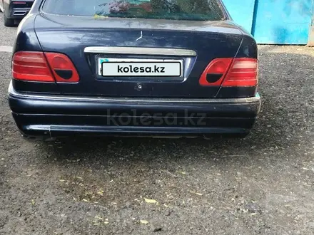 Mercedes-Benz E 280 1997 года за 2 300 000 тг. в Алматы – фото 3