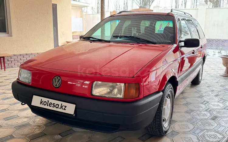 Volkswagen Passat 1993 годаүшін2 400 000 тг. в Тараз