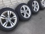 Комплект колес на бмв х-5 на зимней шине мишлен за 280 000 тг. в Алматы – фото 2