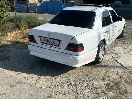 Mercedes-Benz E 300 1991 года за 1 600 000 тг. в Тараз – фото 3