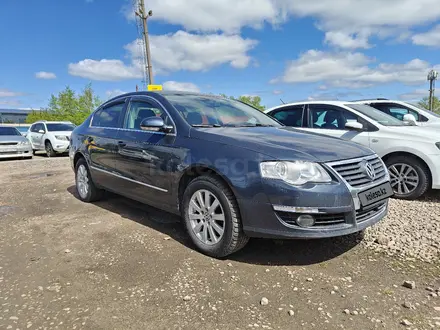 Volkswagen Passat 2007 года за 3 900 000 тг. в Петропавловск – фото 2