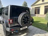 Jeep Wrangler 2022 года за 27 800 000 тг. в Алматы – фото 4