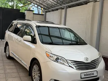 Toyota Sienna 2015 года за 15 000 000 тг. в Алматы – фото 3