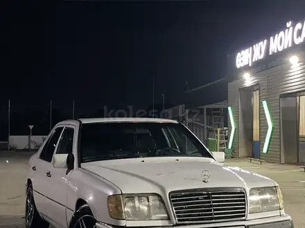 Mercedes-Benz E 200 1993 года за 1 850 000 тг. в Актобе – фото 16