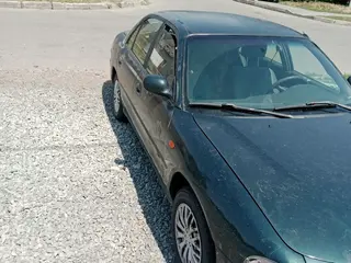 Mitsubishi Galant
