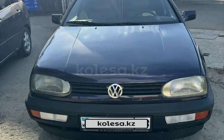 Volkswagen Golf 1995 годаfor1 500 000 тг. в Тараз