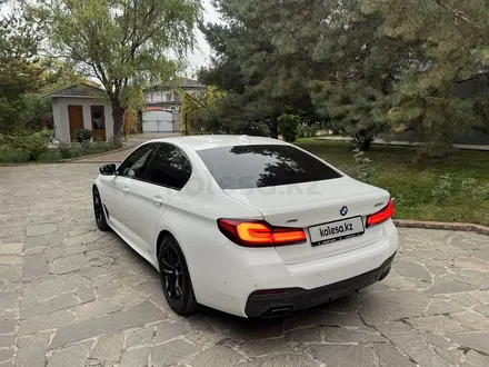 BMW 530 2022 года за 29 000 000 тг. в Алматы – фото 5