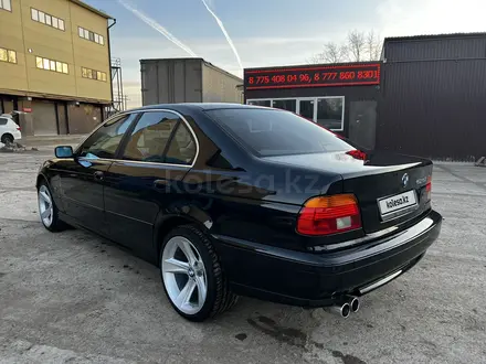 BMW 525 2001 года за 4 200 000 тг. в Уральск – фото 3