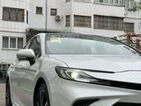 Toyota Camry 2024 года за 15 890 000 тг. в Алматы – фото 3