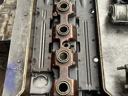 Привозной оригинал клапанная крышка M104 за 2 000 тг. в Алматы – фото 3
