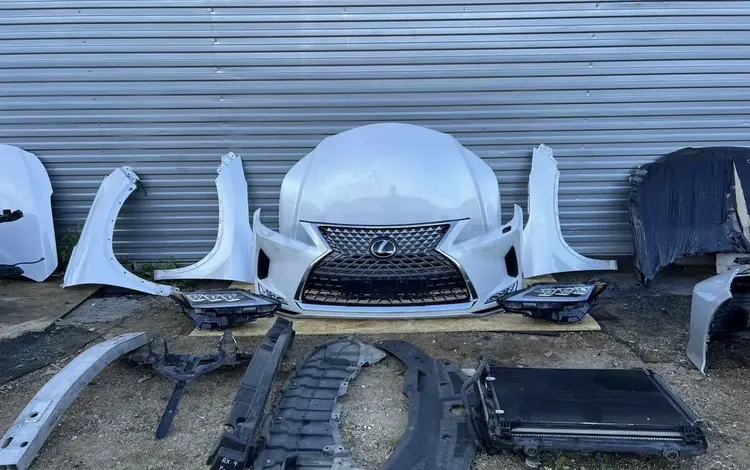 Бампер Lexus RX за 95 000 тг. в Алматы