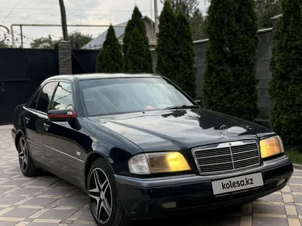 Mercedes-Benz C 280 1995 года за 2 200 000 тг. в Алматы – фото 3