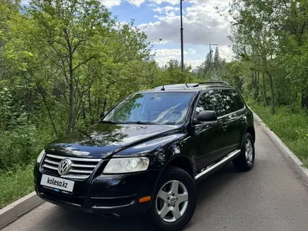 Volkswagen Touareg 2003 года за 4 000 000 тг. в Астана – фото 2