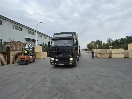 Volvo  FH 2001 года за 15 000 000 тг. в Жаркент