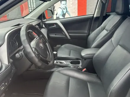 Toyota RAV4 2017 года за 13 200 000 тг. в Актау – фото 7