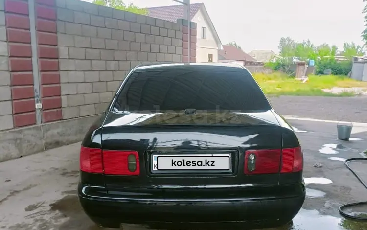 Audi A8 1997 годаүшін2 400 000 тг. в Жаркент