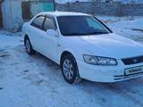 Toyota Camry 2000 годаүшін3 200 000 тг. в Алматы