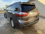 Toyota Sienna 2017 года за 11 500 000 тг. в Уральск – фото 4