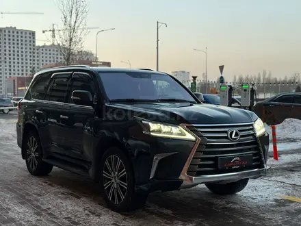 Lexus LX 570 2018 года за 42 400 000 тг. в Астана – фото 2