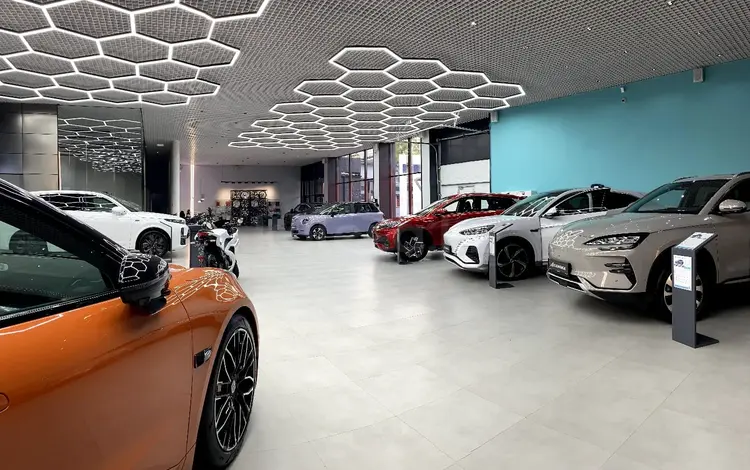 ELGarage-Автомобили с пробегом. в Усть-Каменогорск