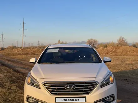 Hyundai Sonata 2016 года за 6 950 000 тг. в Экибастуз