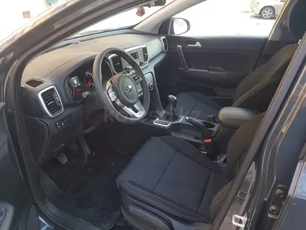 Kia Sportage 2020 года за 12 000 000 тг. в Уральск – фото 2