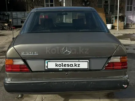 Mercedes-Benz E 230 1990 года за 990 000 тг. в Туркестан – фото 2