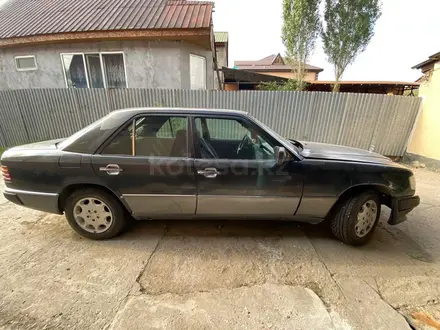 Mercedes-Benz E 230 1993 года за 450 000 тг. в Алматы – фото 8