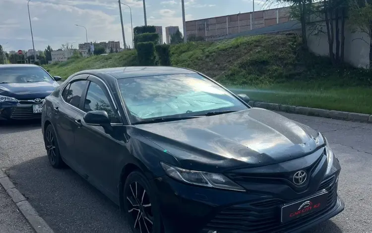 Toyota Camry 2018 года за 12 250 000 тг. в Астана