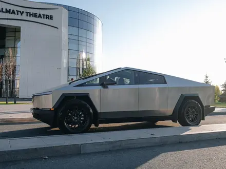 Tesla Cybertruck 2024 года за 103 000 000 тг. в Алматы – фото 13