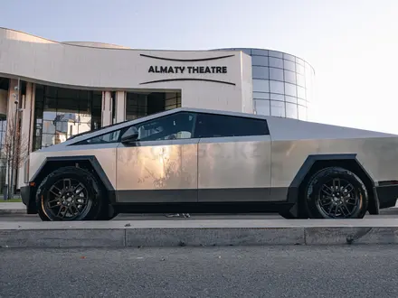 Tesla Cybertruck 2024 года за 103 000 000 тг. в Алматы – фото 2