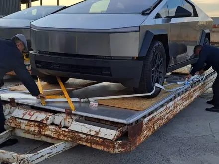 Tesla Cybertruck 2024 года за 103 000 000 тг. в Алматы – фото 5