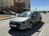 Hyundai Elantra 2019 года за 8 900 000 тг. в Астана