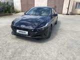 Hyundai Elantra 2022 годаfor9 200 000 тг. в Атырау