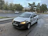Volkswagen Polo 2015 годаүшін2 250 000 тг. в Костанай