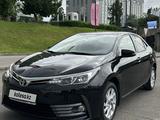 Toyota Corolla 2017 года за 8 600 000 тг. в Алматы
