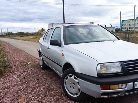 Volkswagen Vento 1993 года за 1 550 000 тг. в Атбасар – фото 6