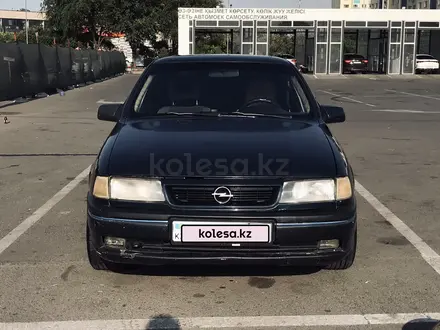 Opel Vectra 1994 года за 700 000 тг. в Алматы