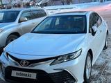 Toyota Camry 2022 года за 15 000 000 тг. в Алматы