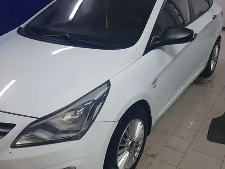 Hyundai Solaris 2015 года за 5 600 000 тг. в Караганда