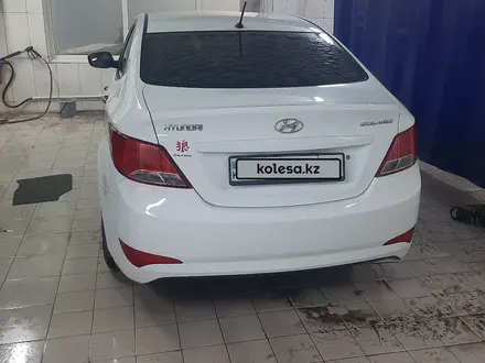 Hyundai Solaris 2015 года за 5 600 000 тг. в Караганда – фото 3