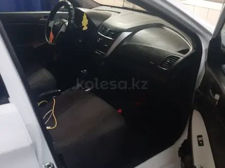 Hyundai Solaris 2015 года за 5 600 000 тг. в Караганда – фото 8