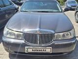 Lincoln Town Car 2001 года за 6 800 000 тг. в Шымкент