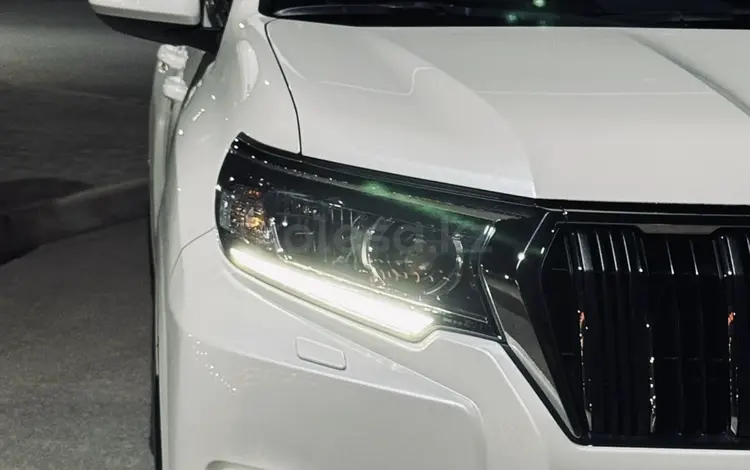 Toyota Land Cruiser Prado 2020 года за 25 000 000 тг. в Астана