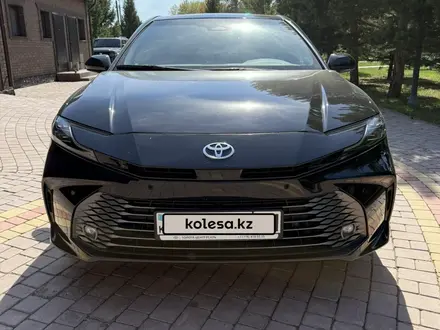 Toyota Camry 2025 года за 20 000 000 тг. в Астана